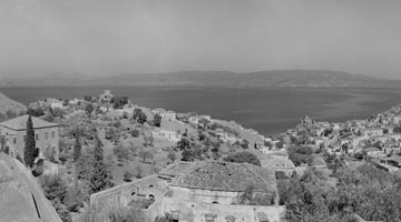 ΒΛΕΜΜΑ ΣΤΟΝ ΚΟΣΜΟ. ΟΙ ΦΩΤΟΓΡΑΦΙΕΣ ΤΗΣ JOAN LEIGH FERMOR