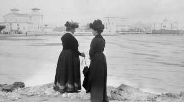 Guided tours to the exhibition "Alexander Lamont Henderson. 1904 Holiday Snaps"