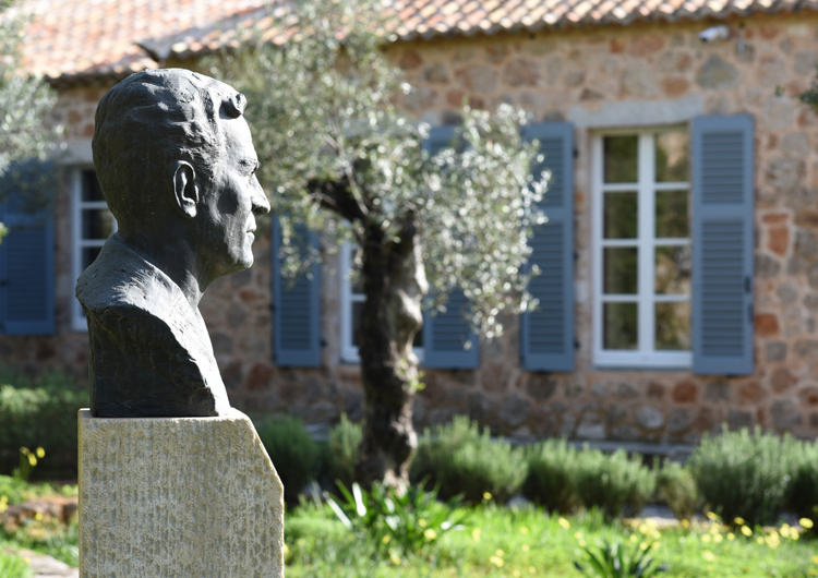 Online lecture from Τhe Patrick & Joan Leigh Fermor House