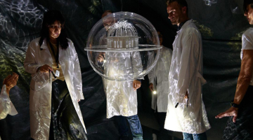 Υolanda Markopoulou - White Dwarf: A VR performance installation